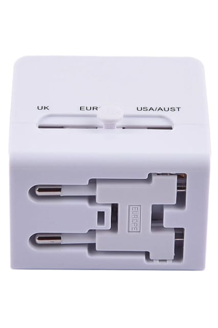 Urban Gear Cube Universal Travel Adaptor with USB