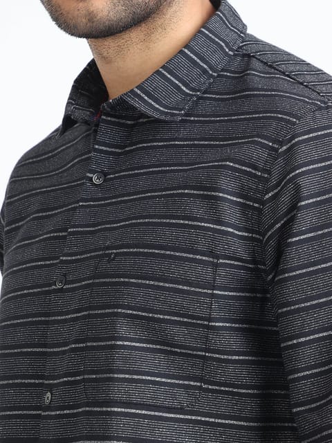 Sleek Black Stripes Shirt 23USH1228