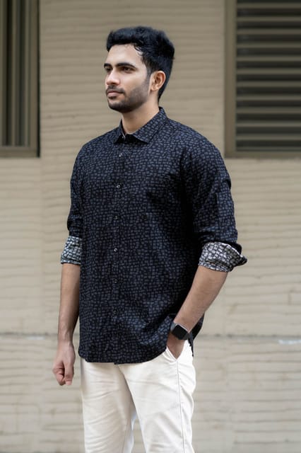 Jet Black Graphic  Print Shirt 24USH1912