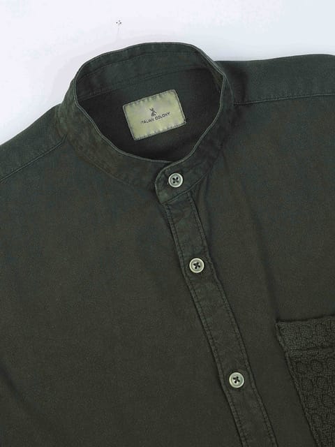 Elevated Essentials Comfort Shirt In Green