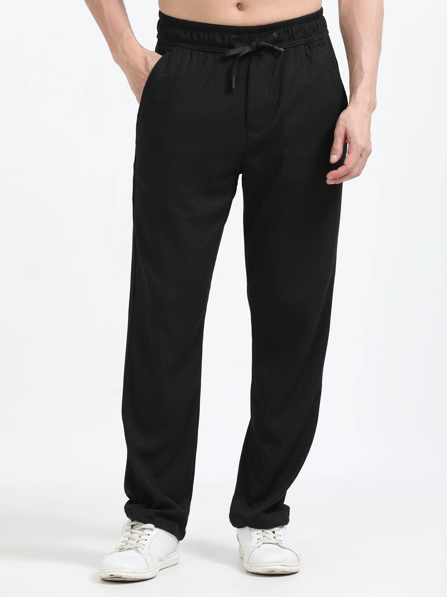 Men Popcorn Traveller Trouser-Black