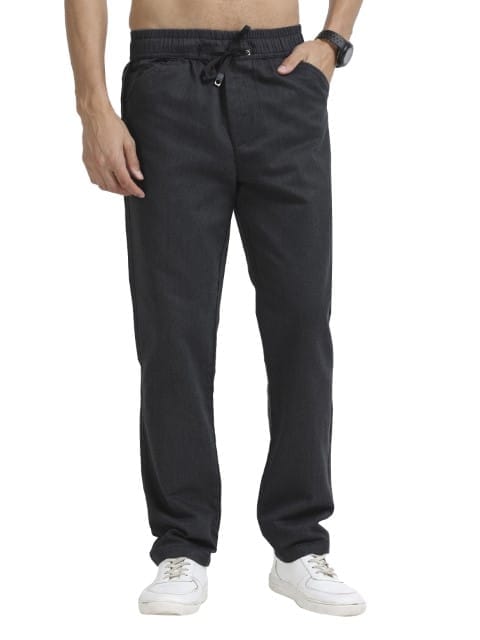 Men Relaxed Airport Traveller Trouser-Black