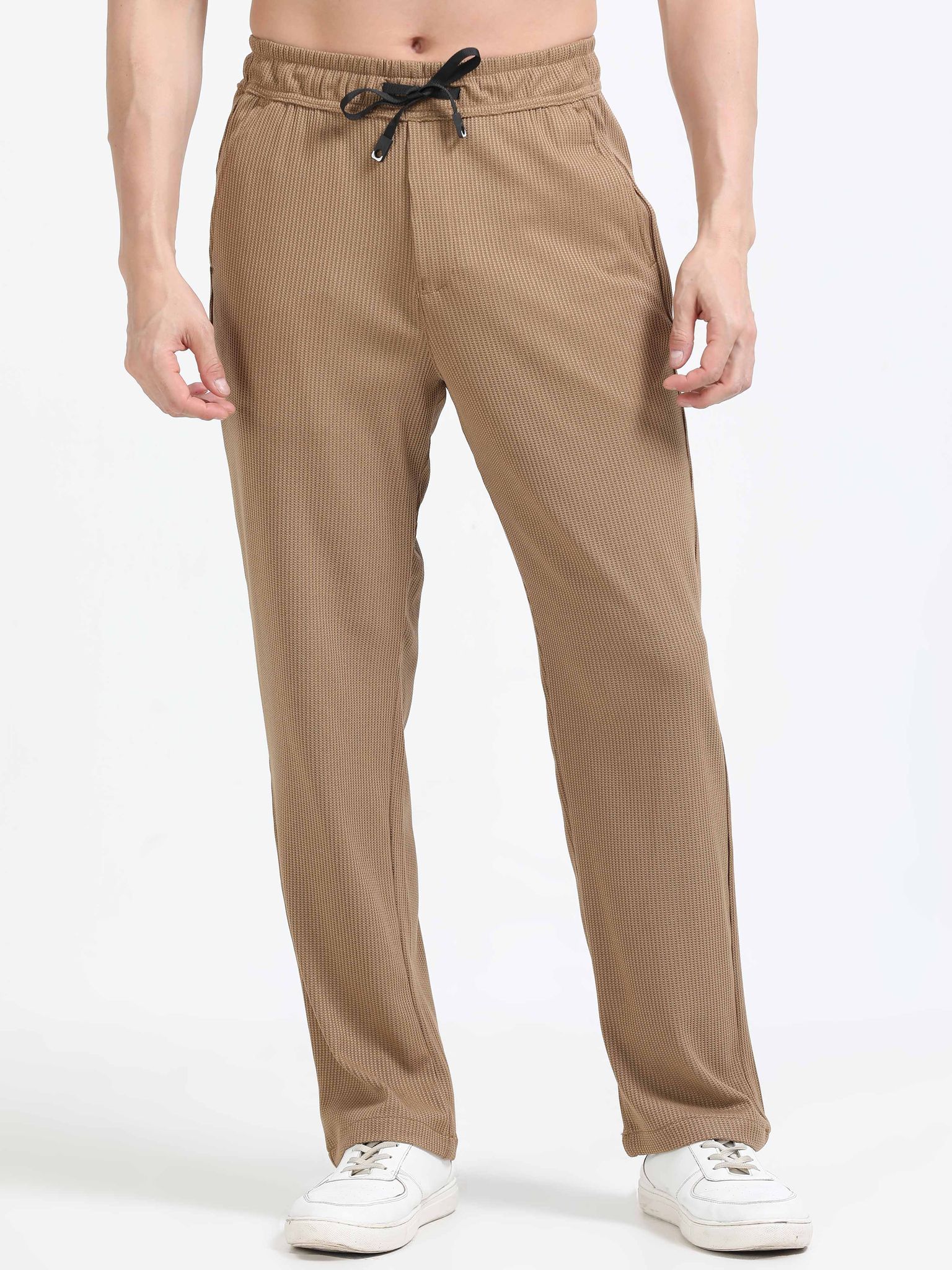 Men Popcorn Traveller Trouser-Fawn